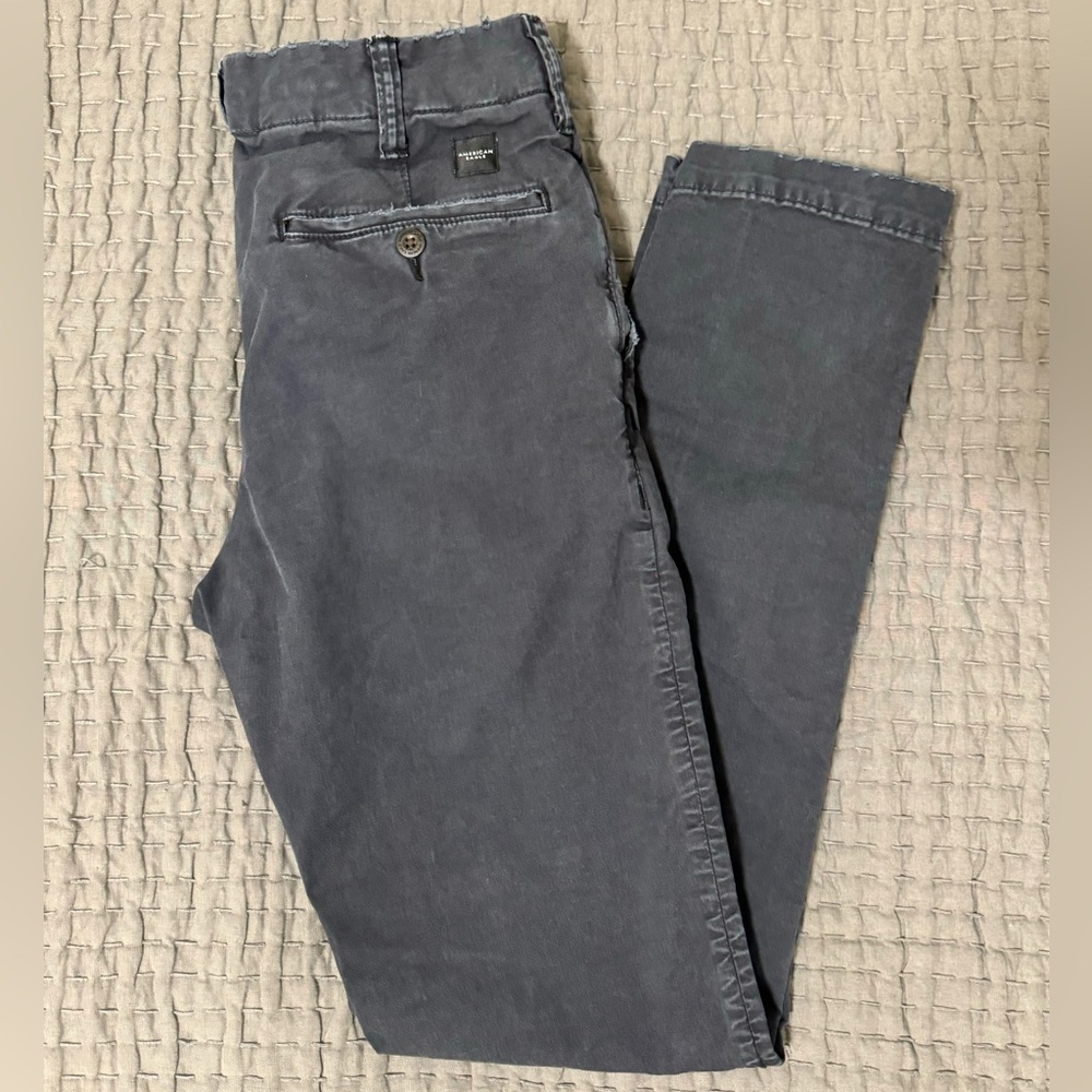 American Eagle Mens Slim Lived-in Navy Khaki Chino Pants